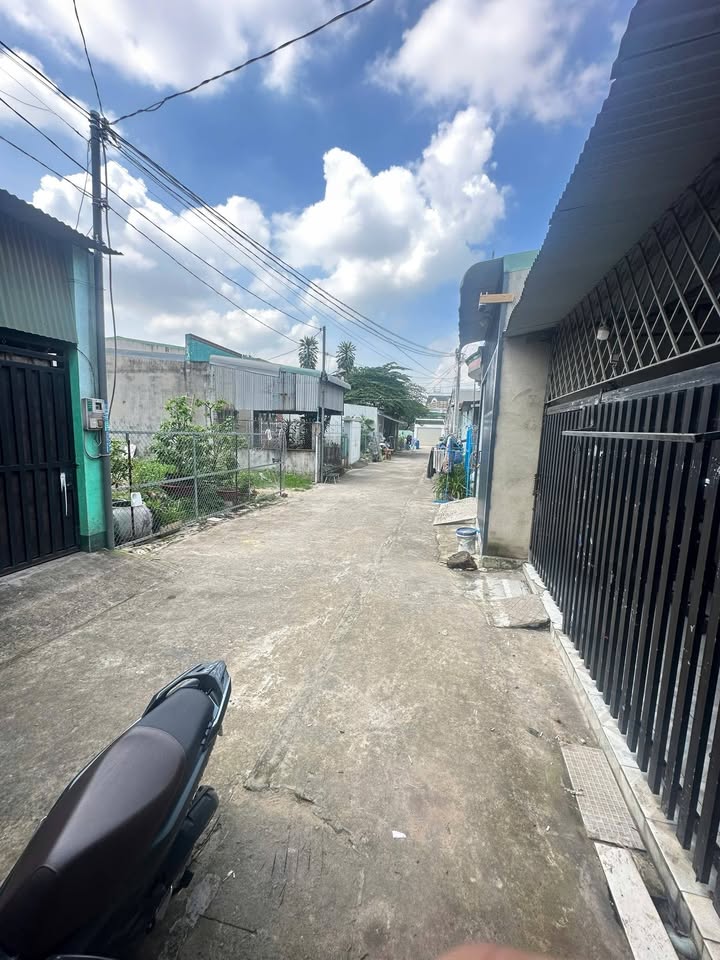 Nhà 2 Mặt Tiền Biên Hòa 78m² giá 1.19 tỷ - Vị trí đắc địa gần Đền Martin!