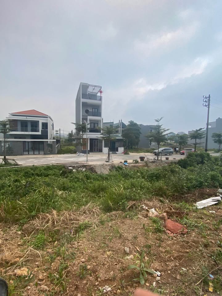 Bán FrontHouse Tổ 2 Thanh Tuyền 90m² giá 2.2 tỷ - Đầu tư sinh lời ngay!