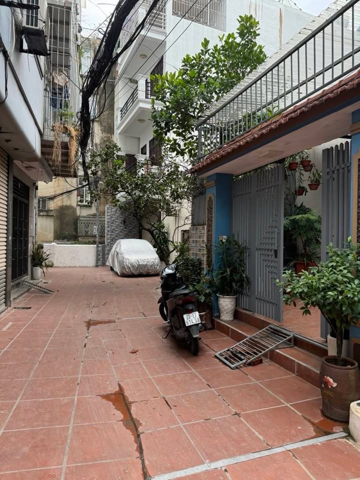 Nhà riêng Định Công Thượng 90m² giá 16 tỷ - Ô tô quay đầu trước cổng!