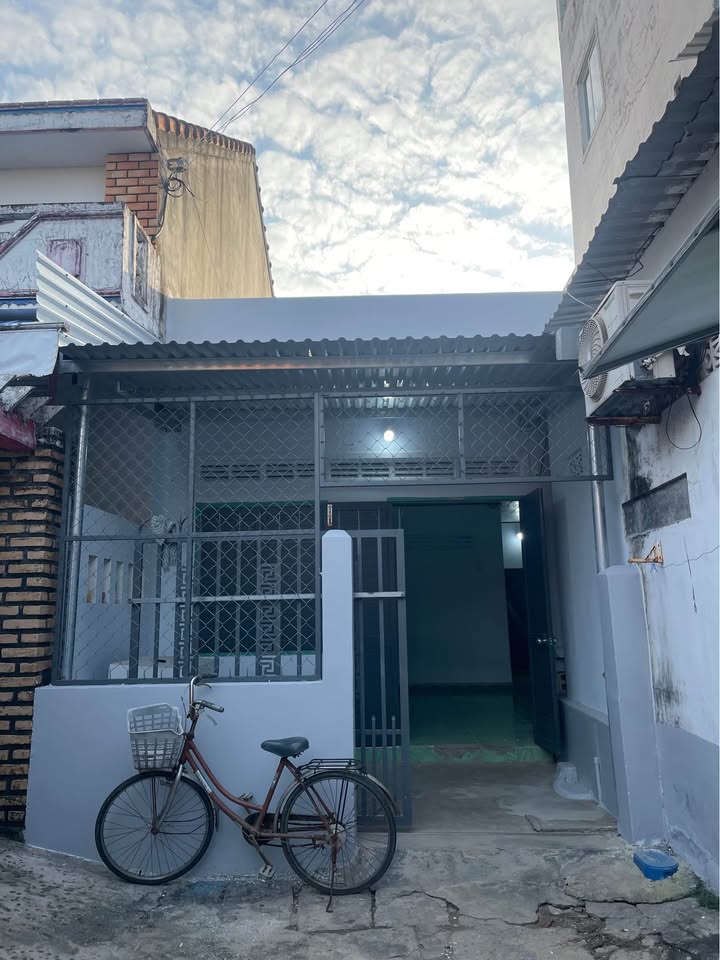 Nhà nguyên căn cho thuê tại Tuy Hòa 140m² - Chính chủ, thuận tiện di chuyển!