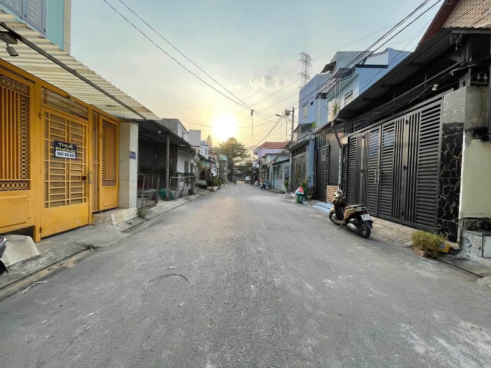 Nhà hẻm đường Trương Văn Thành, Hiệp Phú, Quận 9 - Đầu tư sinh lời với 7 phòng trọ cho thuê!