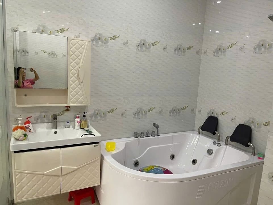 Khách sạn mặt tiền đường Đông Lợi 4, quận Thanh Khê, Đà Nẵng 73m² chỉ 8 tỷ - Cơ hội đầu tư hấp dẫn!