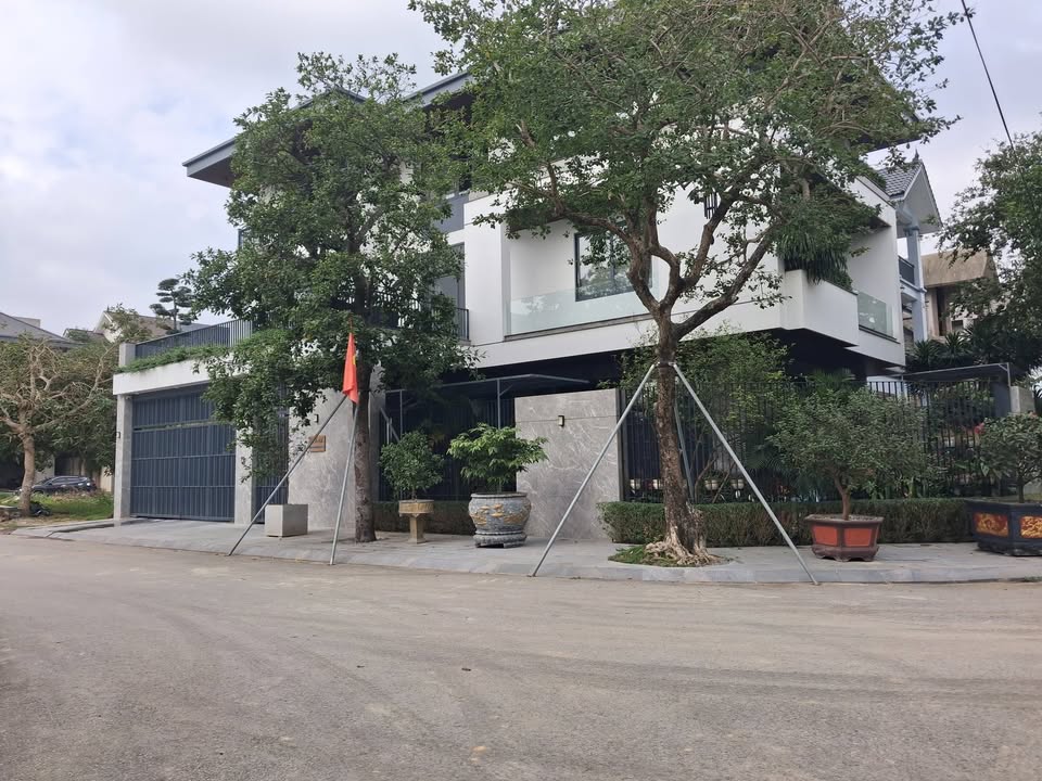 Đất Biệt Thự Vinh Phú 325.18m² giá thỏa thuận - Cơ hội đầu tư hấp dẫn!