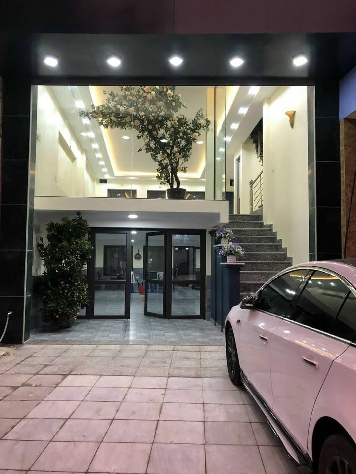 Cho thuê nhà mặt đường Nguyễn Trãi, Ninh Xá, Bắc Ninh 300m² - Vị trí đắc địa cho văn phòng!