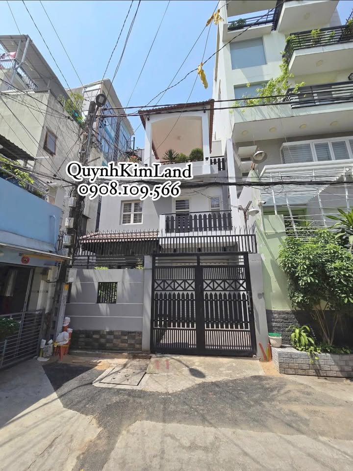 Biệt thự đường 3/2, Quận 10, 160m² giá 32 tỷ - Khu dân trí cao, an ninh tuyệt đối!