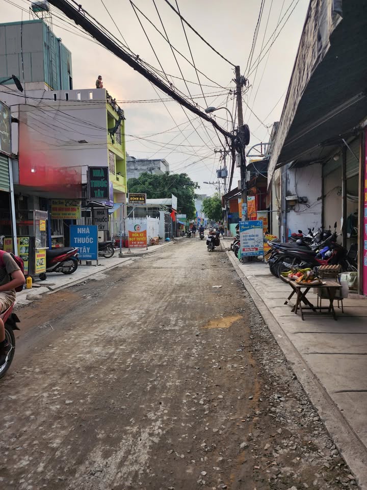 Nhà phố Tăng Nhơn Phú 40m² giá 4.1 tỷ - Hoàn công đầy đủ, nở hậu!