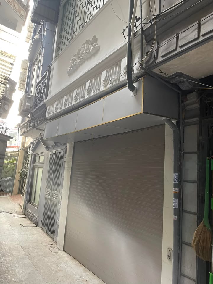 Nhà riêng Tân Mai - Hoàng Mai 23m² giá 3.48 tỷ - Chính chủ bán gấp!