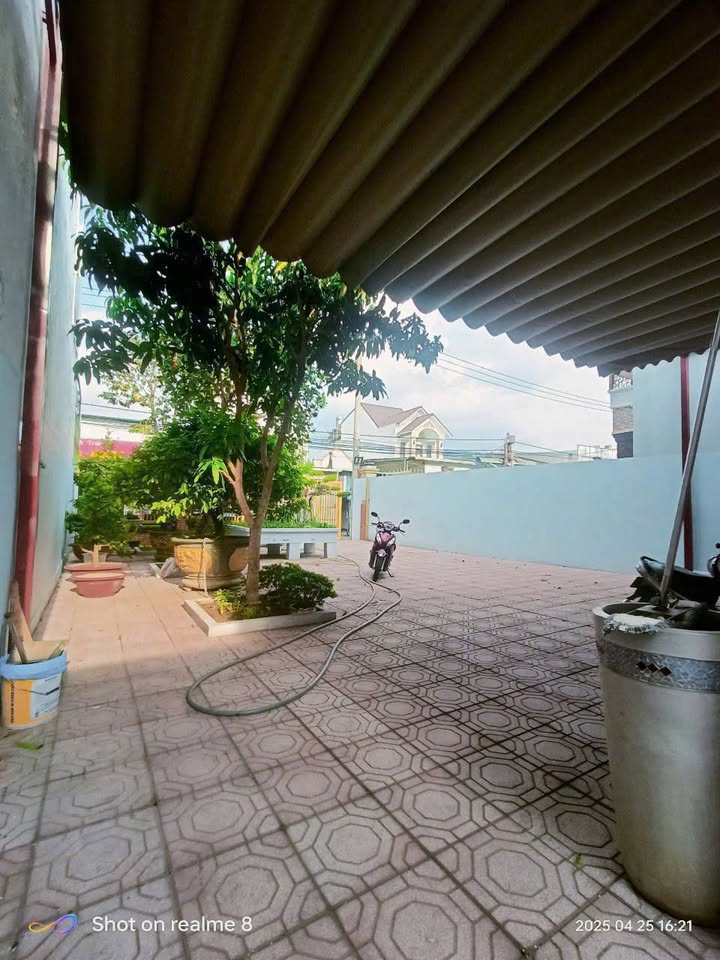 Mặt bằng cho thuê tại Trảng Dài, Biên Hòa 300m² giá chỉ 13 triệu - Không thể bỏ lỡ!