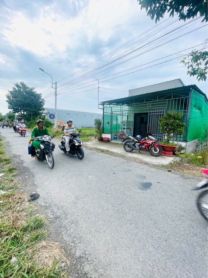 Nhà mặt tiền kinh doanh Phú Quới 116m² giá 1.25 tỷ - Đầu tư sinh lời ngay!