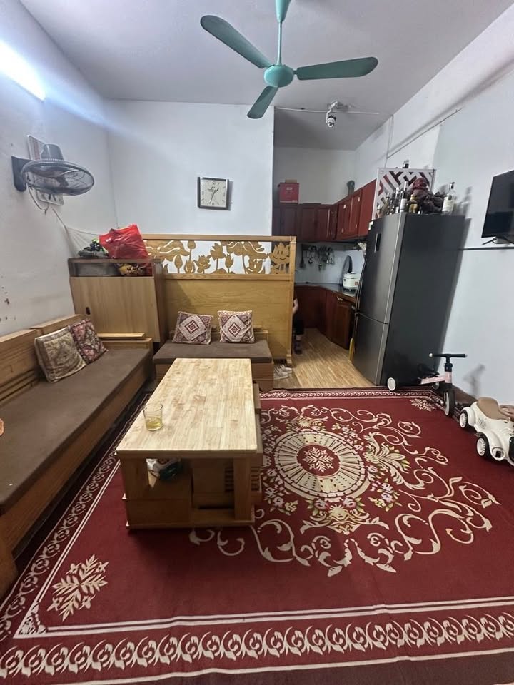 Nhà phố Tân Ấp, Ba Đình 30m² giá 8.33 tỷ - Sổ đỏ chính chủ, ngay trung tâm!