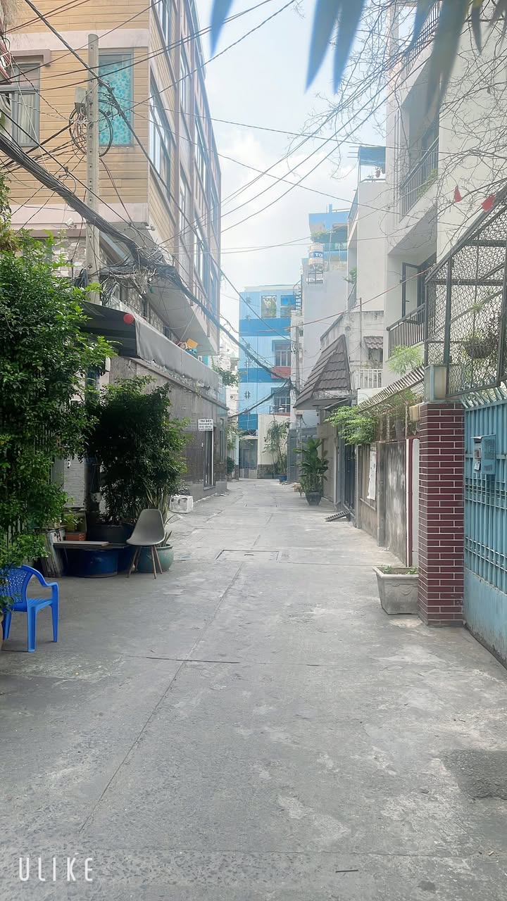 Nhà 6 Tầng Huỳnh Văn Bánh, Phú Nhuận 83m² giá 19.8 tỷ - Dòng tiền ổn định 600 triệu/năm!