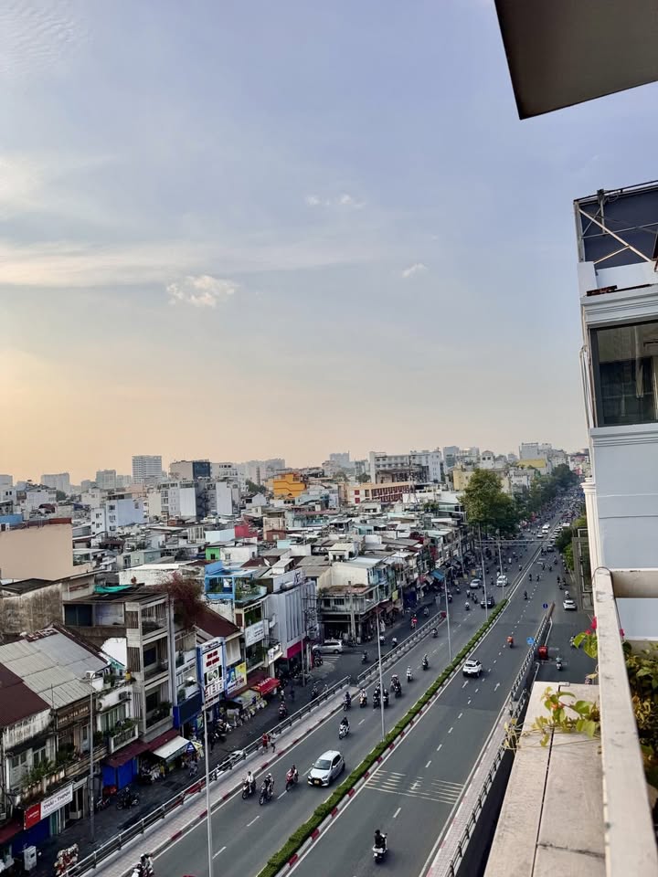 Mặt tiền Nguyễn Thái Học, Quận 1, 84m² giá 37 tỷ - Đầu tư sinh lời ngay!