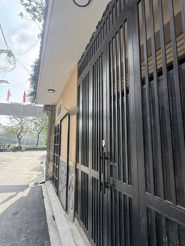 Nhà phố Phú Nhuận 60m² giá 9.9 tỷ - An ninh, sạch sẽ, thông thoáng!