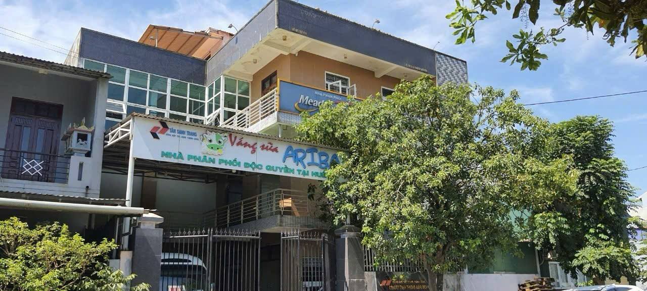 Nhà 3 tầng cho thuê tại Hương Sơ, Huế 312m² giá 20 triệu - Phù hợp làm văn phòng và quán ăn!