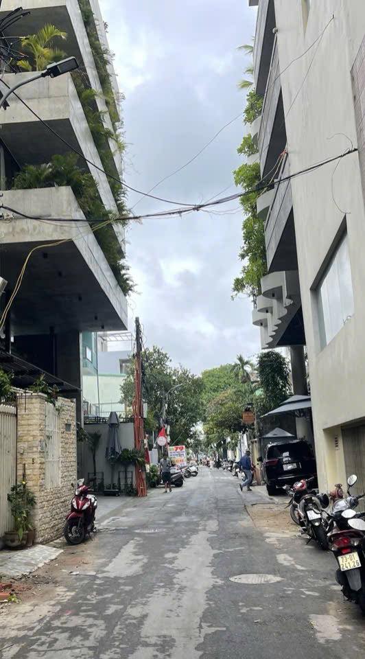 Nhà phố mặt tiền Nguyễn Văn Thoại Đà Nẵng 115m² giá 13 tỷ - Đầu tư sinh lời ngay!