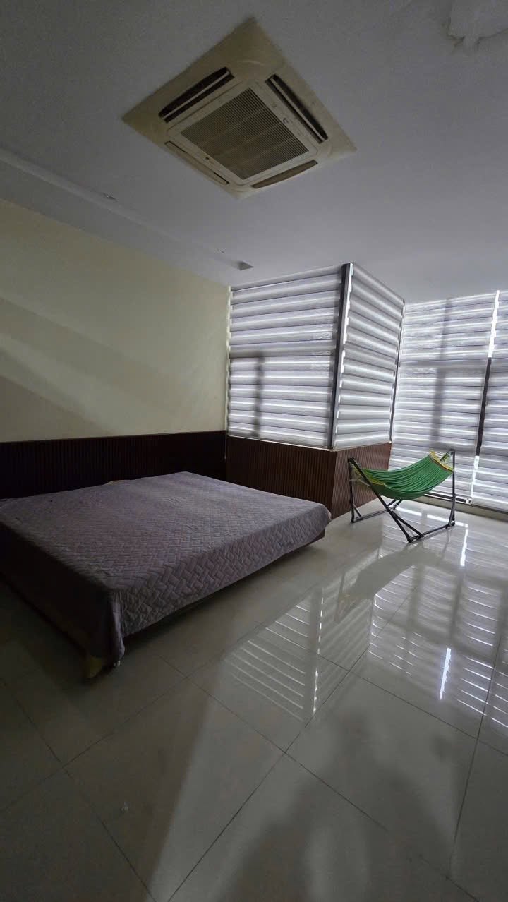 Nhà cho thuê 4 tầng tại đường Lê Quảng Chí, Đà Nẵng - Phù hợp làm văn phòng, kinh doanh!