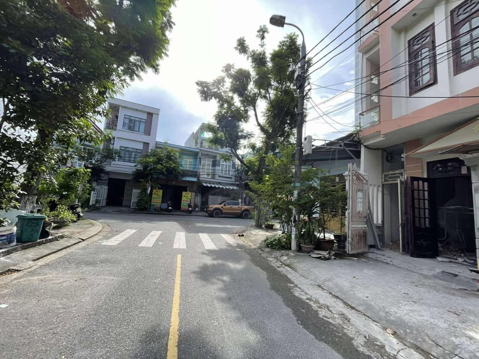 Nhà mặt tiền Mỹ An 3, Đà Nẵng 90m² giá 1x tỷ - Không thể bỏ lỡ!