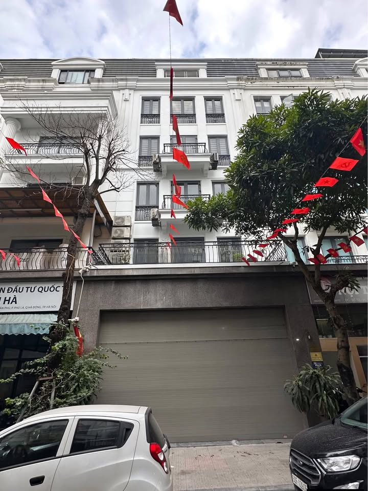 Shophouse cho thuê tại Phú La, Hà Đông - 90m², thang máy, giá thỏa thuận!