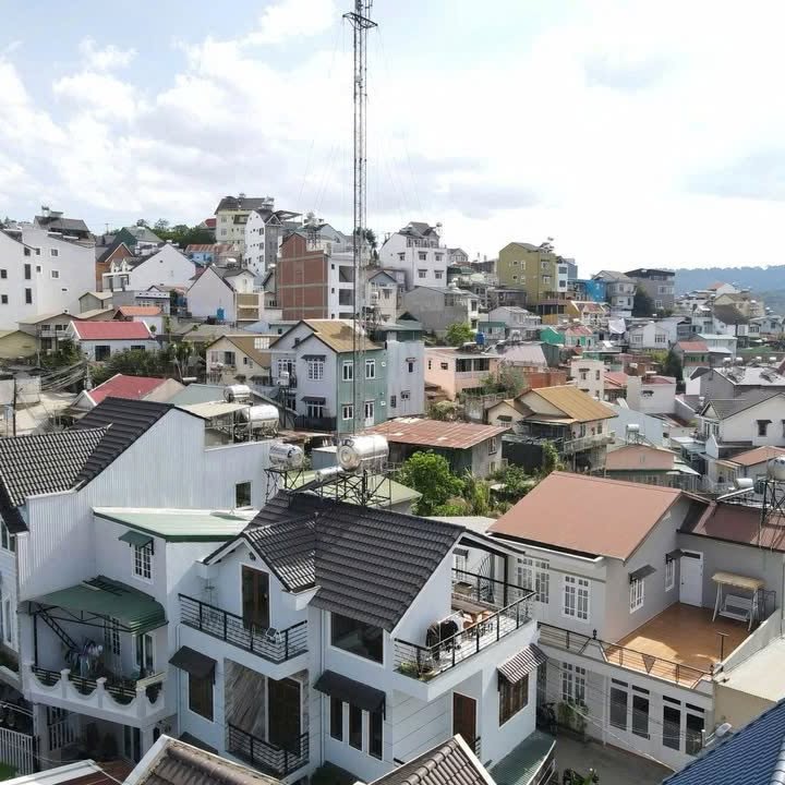 Nhà nguyên căn cho thuê đường Lê Hồng Phong, Đà Lạt - Giá thỏa thuận hấp dẫn!