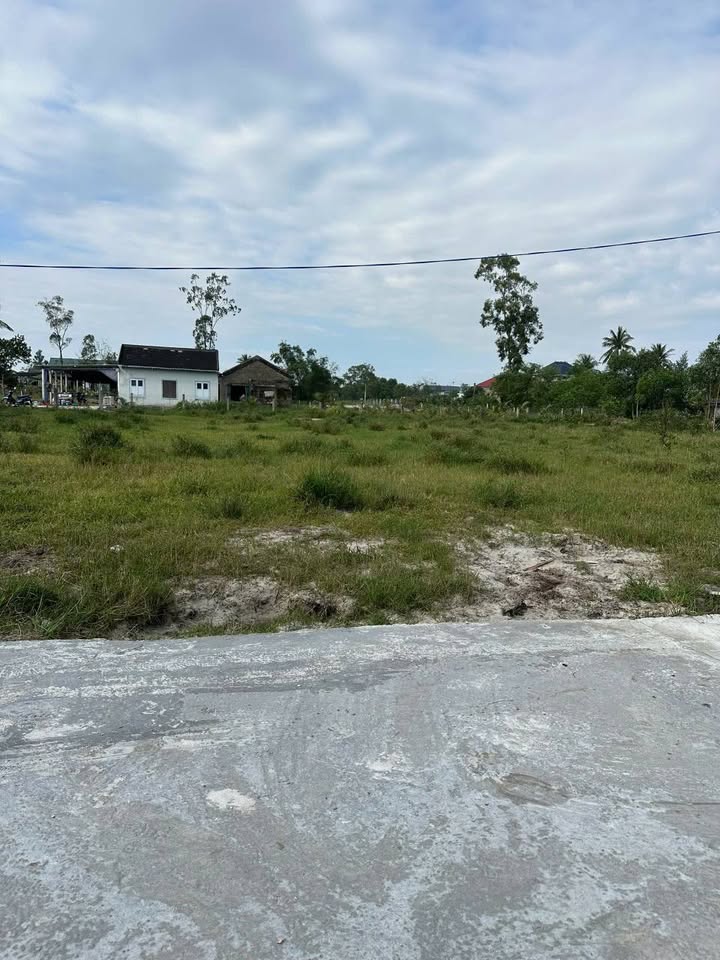 Đất Vinh Thanh, Phú Vang - 209m² giá 300 triệu - Pháp lý rõ ràng