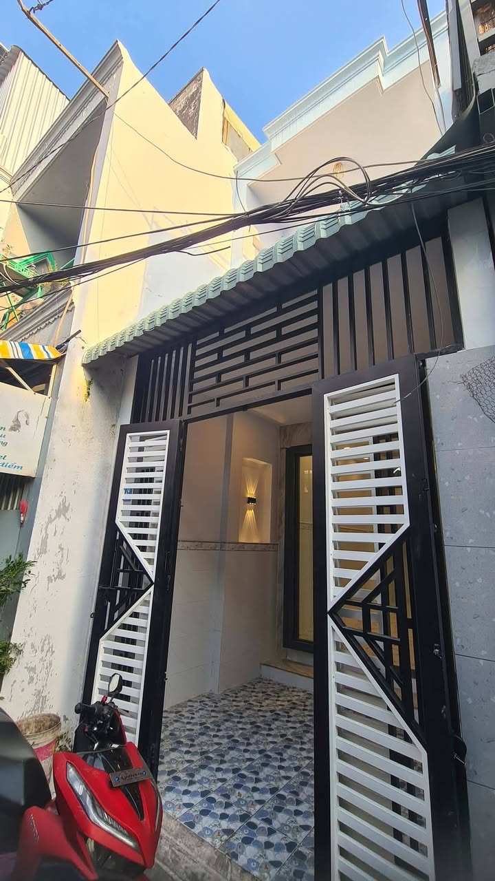 Nhà riêng Quận 8 45.5m² giá 3.7 tỷ - Sổ hồng riêng công chứng ngay!