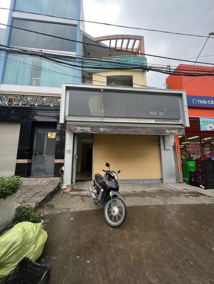 Nhà mặt tiền Đường Tên Lửa, Quận Bình Tân, 104m² - Giá thuê hấp dẫn!