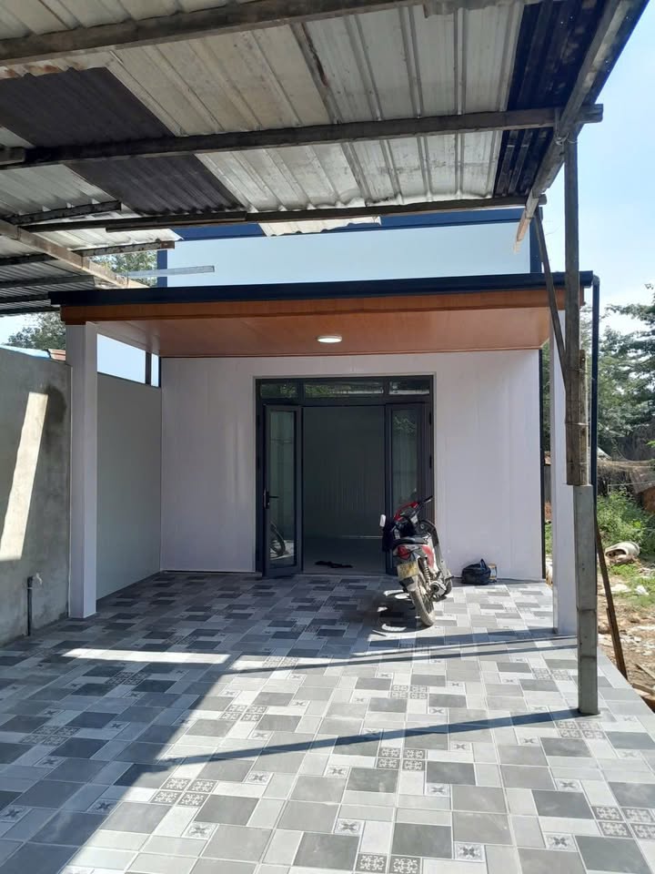 Nhà cho thuê Bình Hưng Hòa B 125m² giá 6 triệu - Không gian rộng rãi cho gia đình có ô tô!