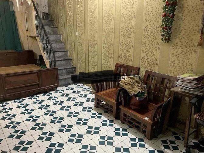 Căn hộ cho thuê tầng 4 tập thể C5 Quỳnh Mai, 65m² giá 6.5 triệu - Sẵn sàng vào ở!