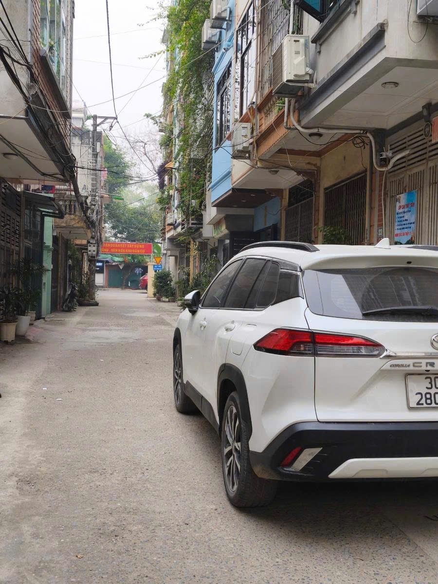 Bán Nhà Lô Góc Nguyễn Khánh Toàn Cầu Giấy 55m² Giá 20.9 Tỷ - Ô Tô Vào Nhà