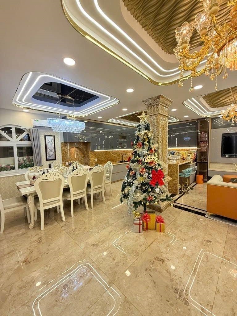 Nhà phố Bành Văn Trân, Tân Bình 74m² giá 12.5 tỷ - Ô tô vi vu đỗ cửa!