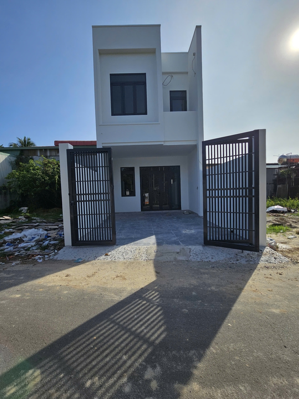 Nhà Thủ Dầu Một 68m² giá 2,38 tỷ - Thiết kế hiện đại, sẵn sàng vào ở!