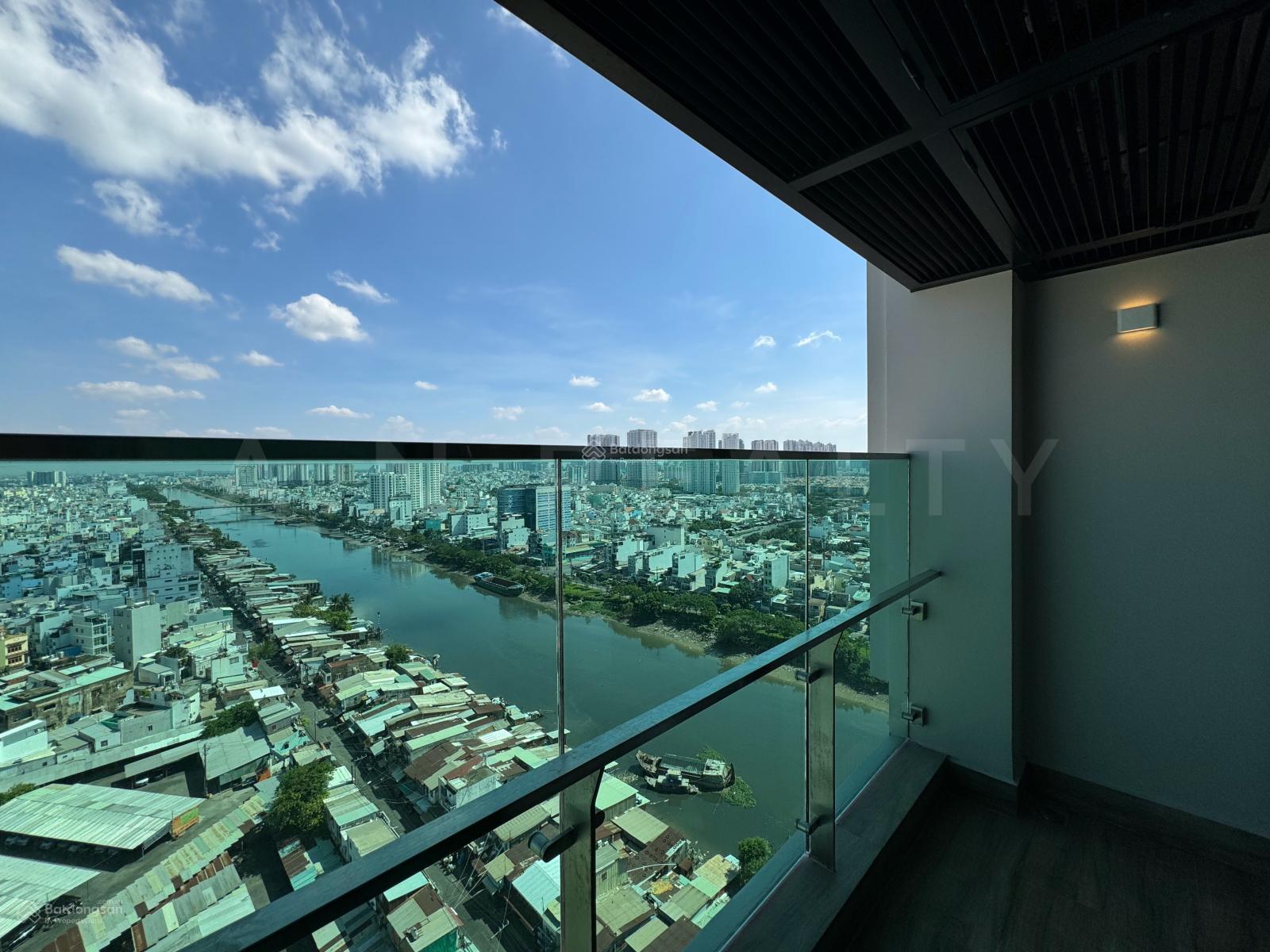 Căn hộ De La Sol Quận 4 99m² giá 29 triệu - View sông thoáng mát