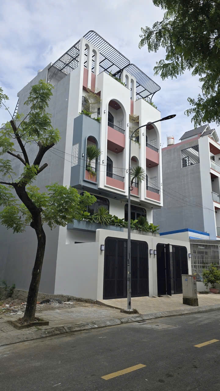 Nhà đẹp Đông Thạnh 6, Hóc Môn 112,5m² giá 7,6 tỷ - Sẵn sàng vào ở ngay!