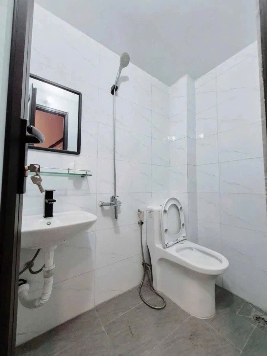 Bán nhà riêng 3 tầng tại phường Quang Trung, quận Hà Đông, 20m² giá 5 tỷ - An cư lý tưởng!