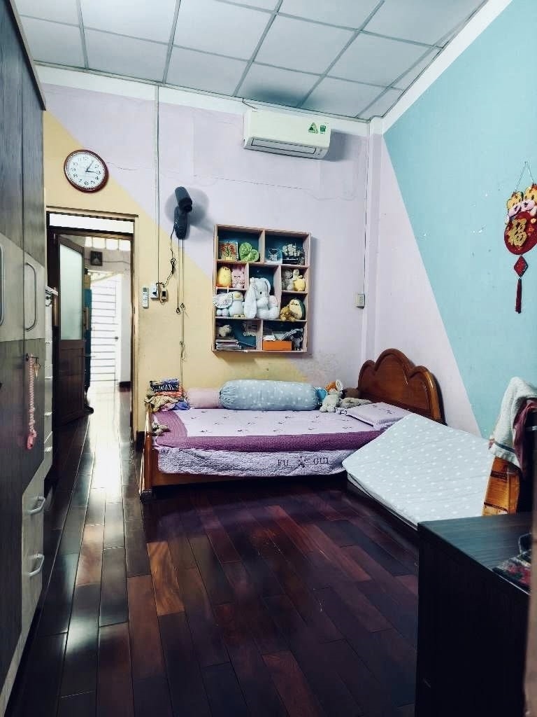 Nhà phố Phú Nhuận 46m² giá 6.8 tỷ - Vị trí trung tâm, xe hơi đỗ cửa!