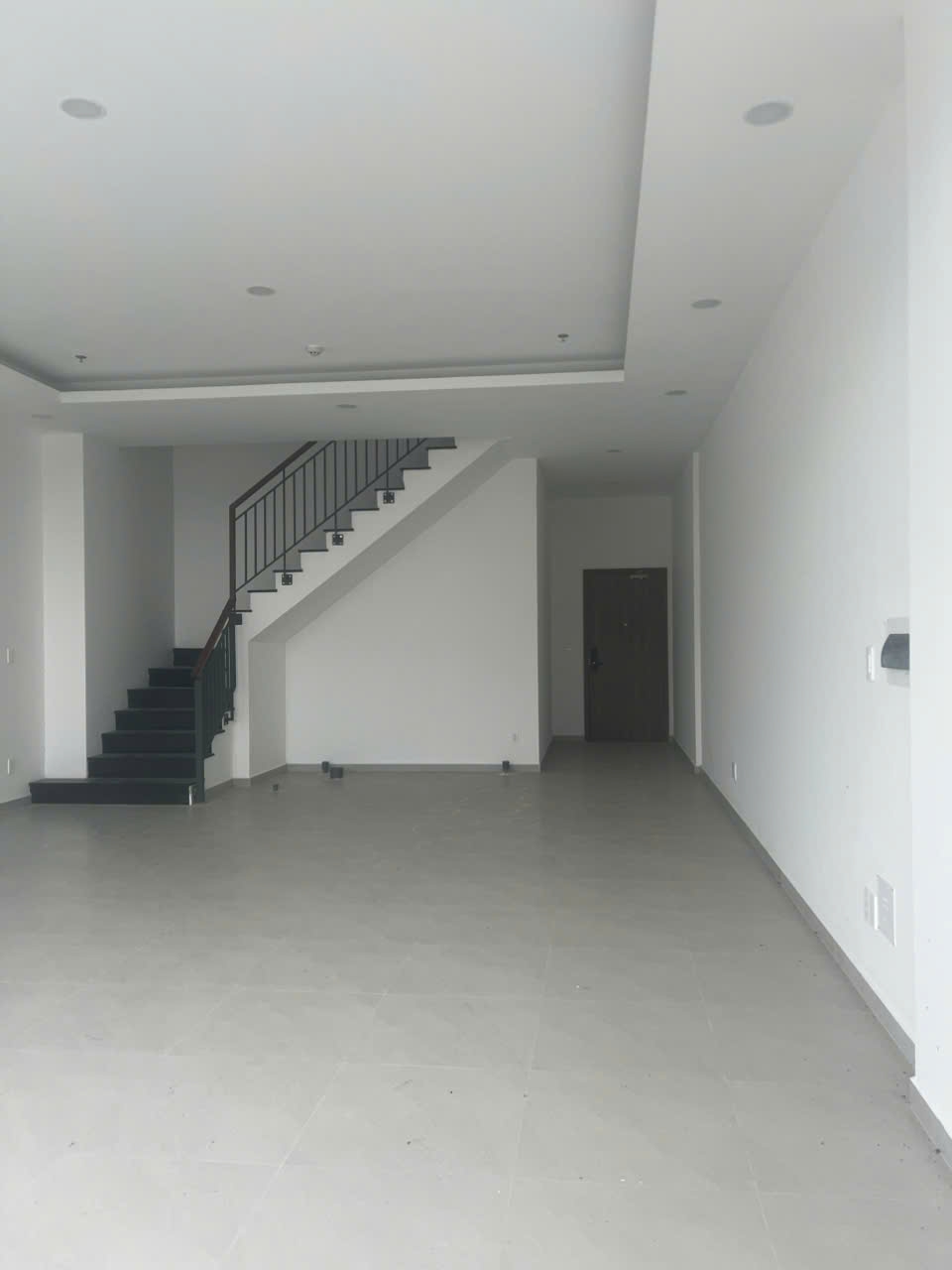 Shophouse 119m² Thủ Đức giá 8.01 tỷ - Nhận nhà ngay, sổ hồng riêng!