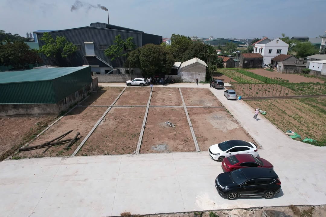 Đất nền xã Hồng Vân Thường Tín 81,1m² - Đường ô tô tránh, giá thỏa thuận!