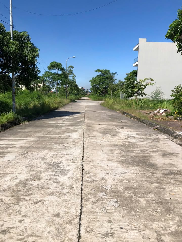 Lô đất mặt tiền kinh doanh TTTM Cầu Sến - Phương Đông 75m² giá 2 tỷ - Đầu tư sinh lời cao!