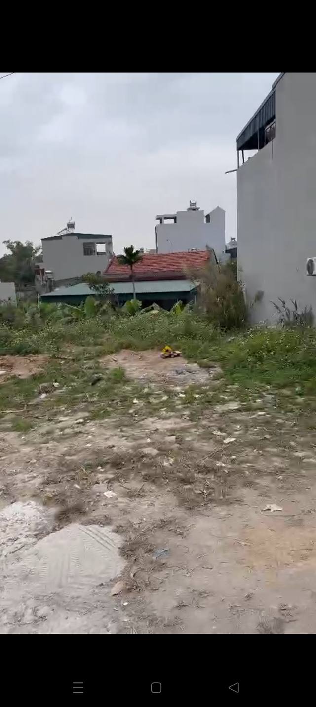 Đất nền Quang Trung Uông Bí 113m² giá 1.2 tỷ - Đường lớn, giao thông thuận tiện!