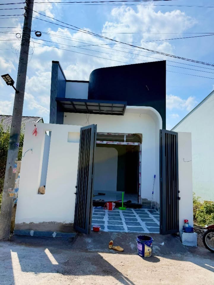 Nhà cấp 4 mới tại Tân Hạnh, Vĩnh Long 94m² giá 1.7 tỷ - Cơ hội hiếm có!