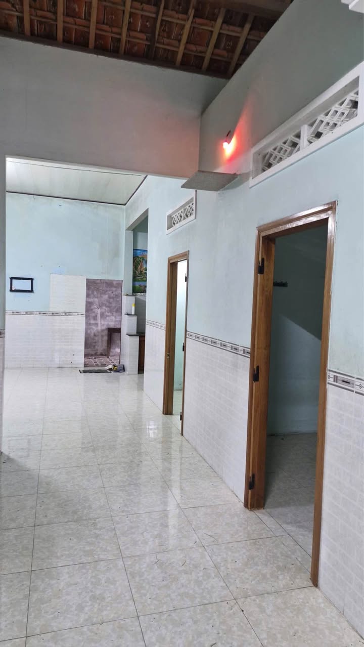 Nhà cấp 4 đẹp tại KP. Phú Vang, Bình Kiến 149m² giá 1.3 tỷ - Cơ hội tốt cho gia đình bạn!