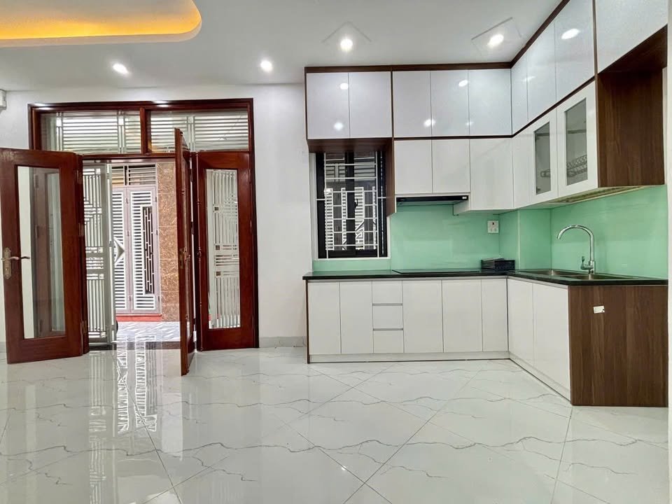 Nhà 5 tầng chính chủ Mộ Lao, Hà Đông 30m² chỉ 6.95 tỷ - Đầu tư sinh lời ngay!