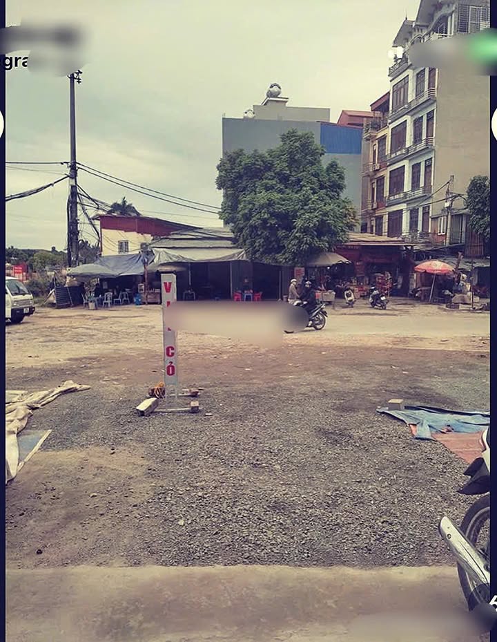 Cho thuê mặt bằng kinh doanh Cổ Nhuế 40m² giá 10.5 triệu - Vị trí đắc địa cho mọi ngành nghề!