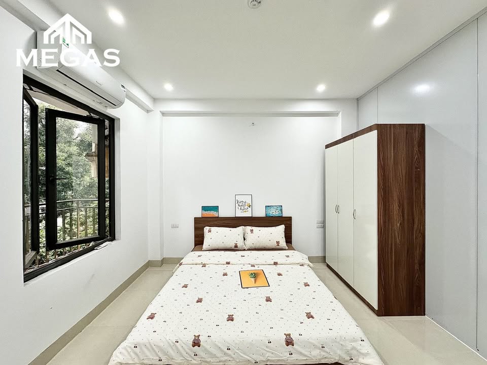 Phòng cho thuê studio Cổ Nhuế 30m² giá 5.5 triệu - Thiết kế hiện đại với ban công thoáng mát!
