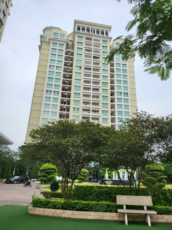 Căn hộ P12 Ciputra Tây Hồ 182m² giá 17 tỷ - Căn góc view vườn hoa đẹp!