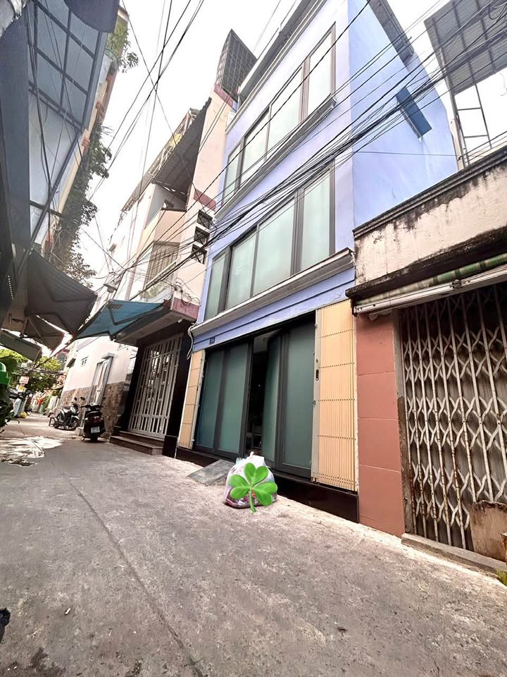 Đất nền Đoàn Văn Bơ, quận 4, 134m² giá 10.9 tỷ - Cơ hội đầu tư tuyệt vời!