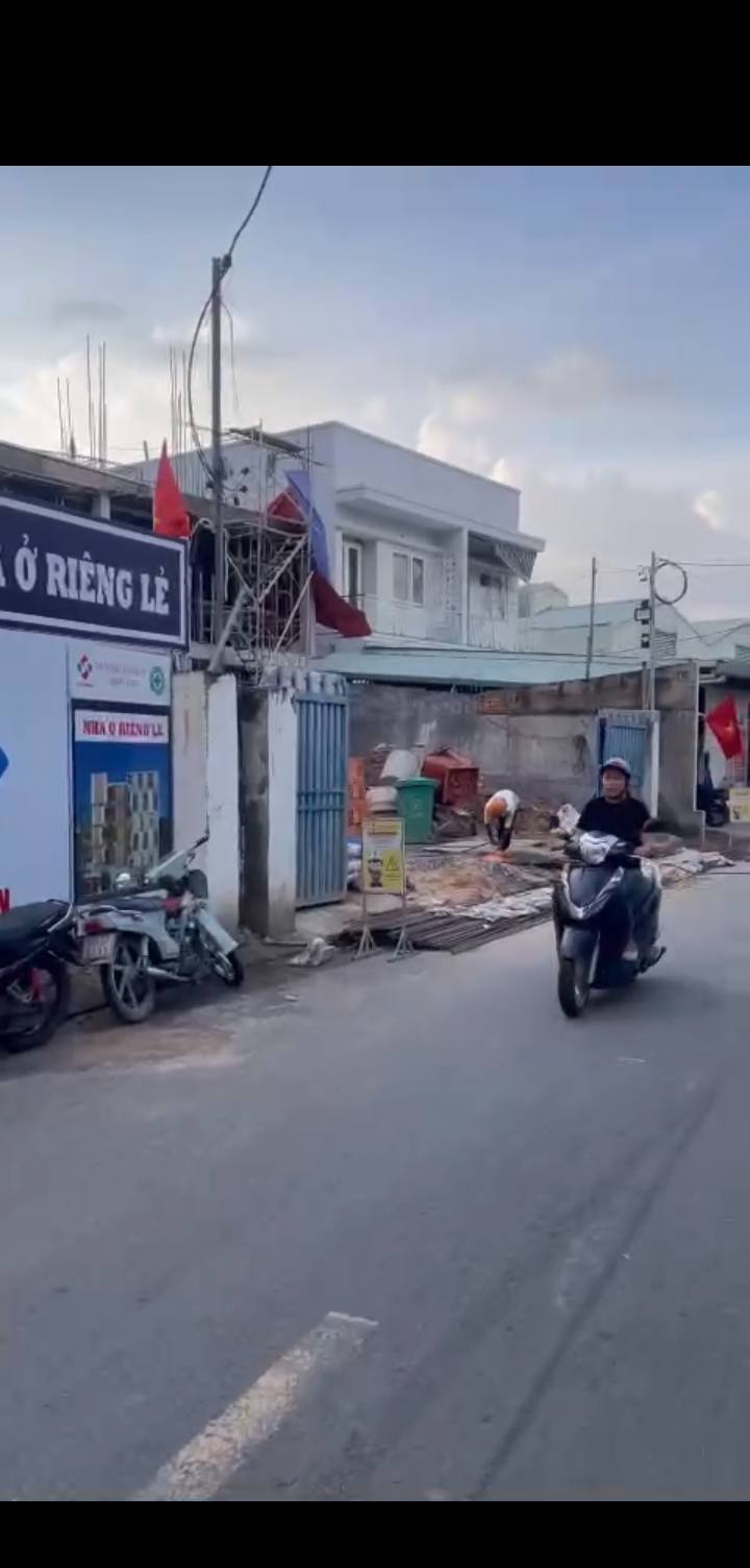 Đất nền mặt tiền đường Hiệp Thành 13, quận 12, 81.6m² giá 5.5 tỷ - Xây dựng tự do!