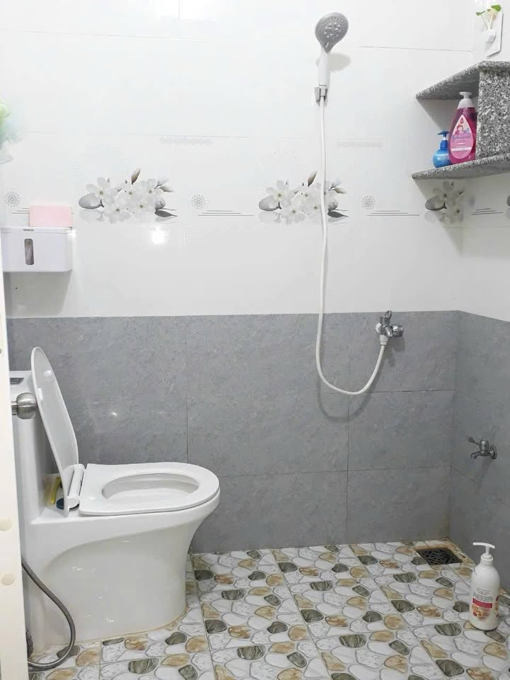 Nhà cho thuê tại Phù Đổng, Pleiku 180m² giá 10 triệu - Không thể bỏ lỡ!
