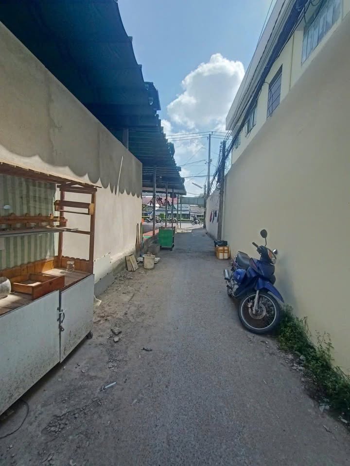 Phòng cho thuê Nguyễn Văn Cừ 2.2 triệu - Có máy lạnh, gần các trường đại học