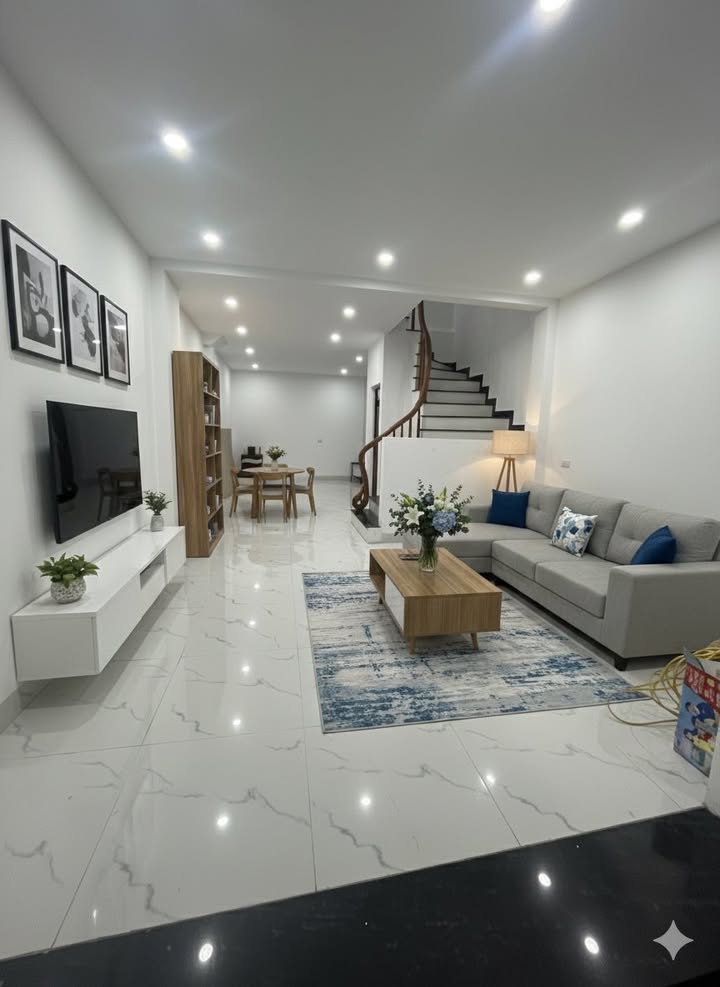 Nhà 2 tầng Tả Thanh Oai 42m² giá 1.5 tỷ - Vị trí gần Uỷ Ban xã